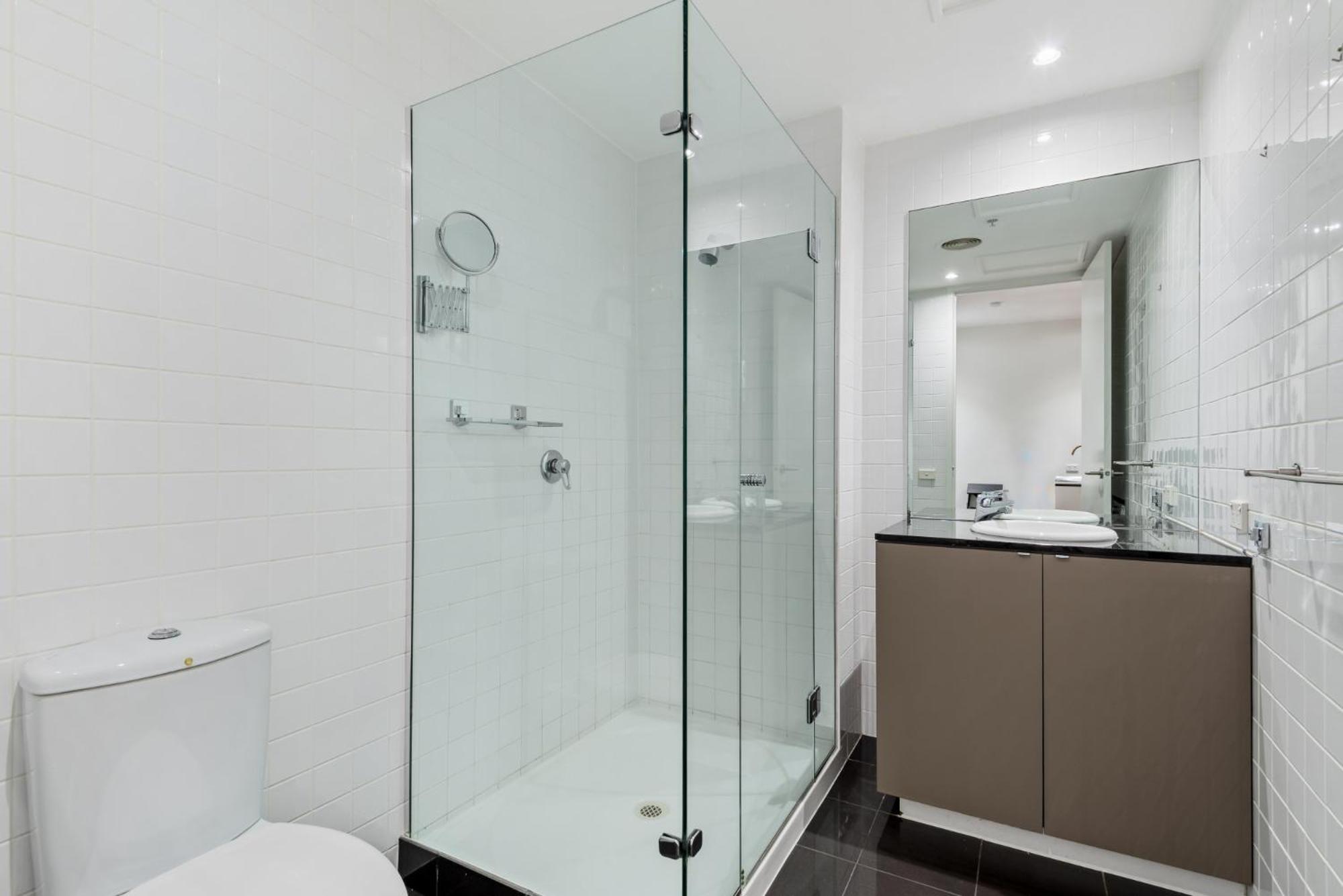 Stylish And Spacious 2-Bed Apartment Мельбурн Экстерьер фото